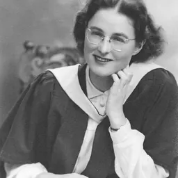 Portrait of Ailsa Maxwell