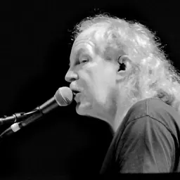 Portrait of Jimmy Greenspoon