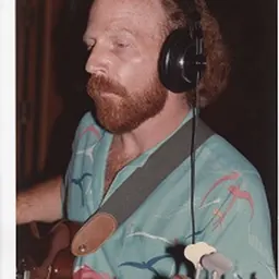 Portrait of Tom Robb