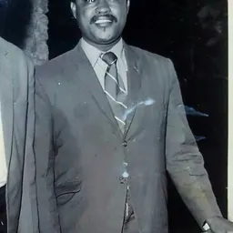 Portrait of Lennie Hibbert