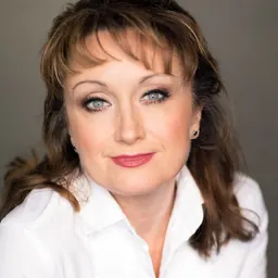 Portrait of Caroline O'Connor