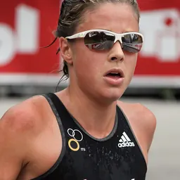 Portrait of Vanessa Raw