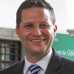 Portrait of Mauricio Rodas