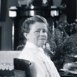 Portrait of Thora Knudsen