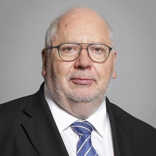 Portrait of Toby Harris, Baron Harris of Haringey