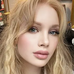 Portrait of Kimberley Kates