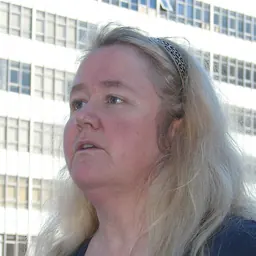 Portrait of Vicki Hyde