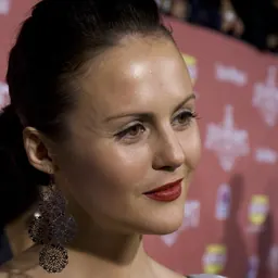 Portrait of Amber Sainsbury