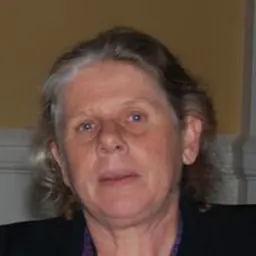 Portrait of Cath Wallace