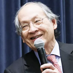 Portrait of Arthur Sze
