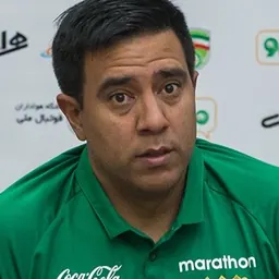 Portrait of César Farías
