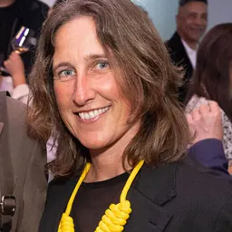 Portrait of Alex Monteith