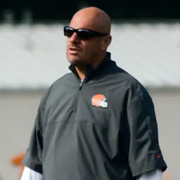 Portrait of Mike Pettine