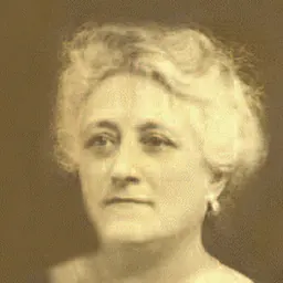 Portrait of Sara Justo