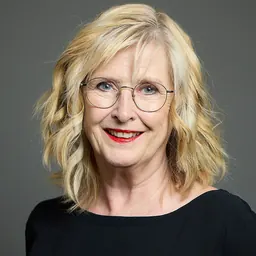 Portrait of Alison Levitt