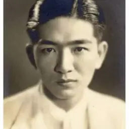 Portrait of Lek Viriyaphant