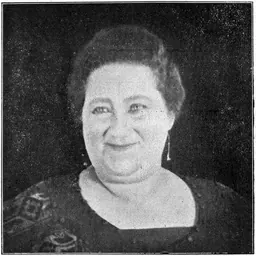 Portrait of Adriënne Solser