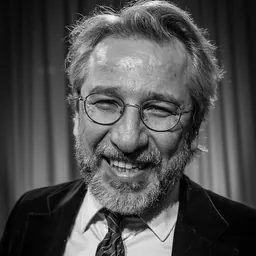 Portrait of Can Dündar