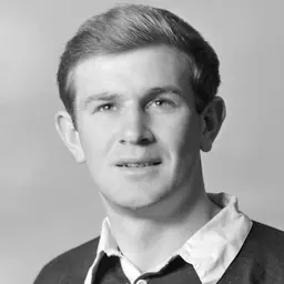 Portrait of Lyn Davis