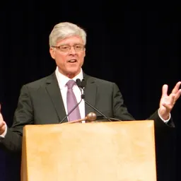 Portrait of Mark Andrew