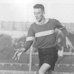 Portrait of Ross Hutchinson