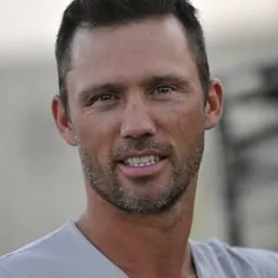 Portrait of Jeffrey Donovan