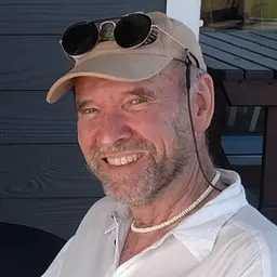 Portrait of Don Pinnock